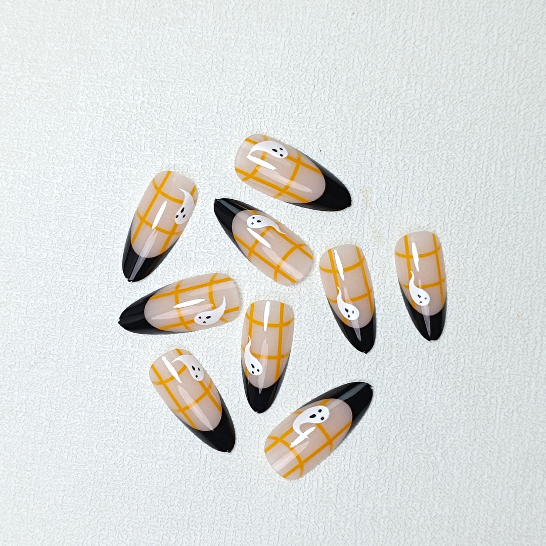 Künstlerisches Halloween-Themen Press-On Nagelset Karnz