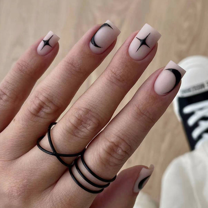 Kreative und stilvolle Nageldesigns Karnz