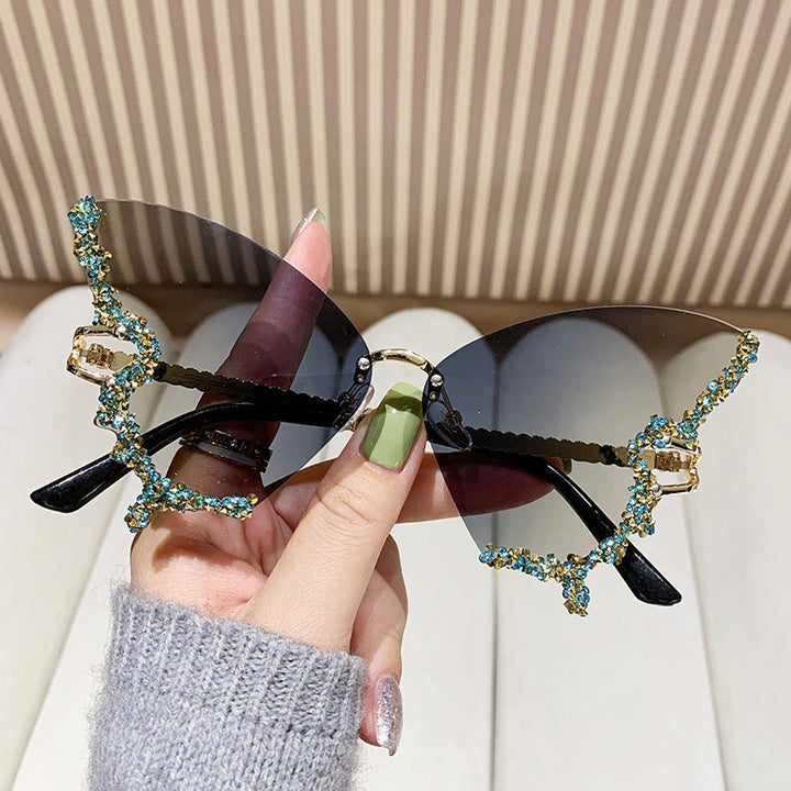 Damen extravagante Cat-Eye Sonnenbrille mit funkelnden Strassverzierungen Karnz