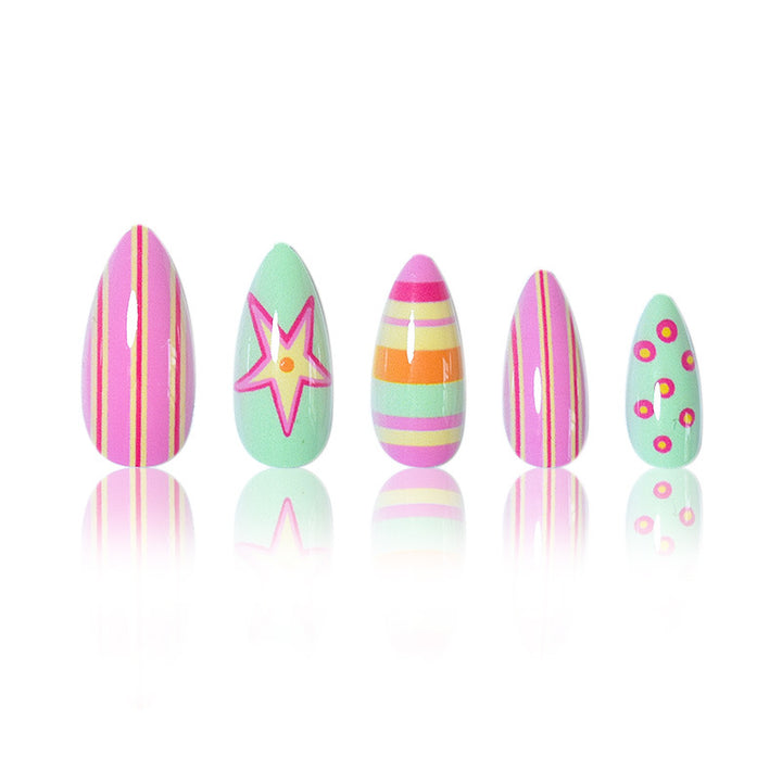 Themen Vibrant Press-On Nagelkunst Karnz