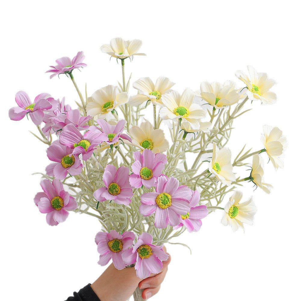 Elegant Kunstblumenstrauß mit detailgenauen Blüten Karnz