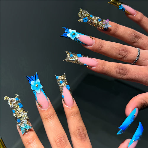 Dekorative Nagelkunst Karnz