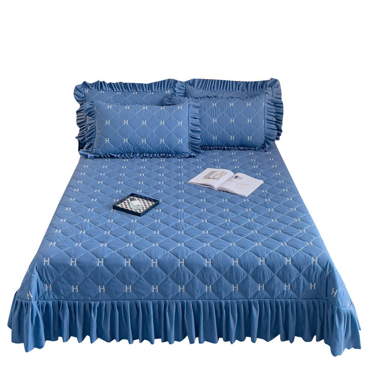 Stylish quilted duvet cover set