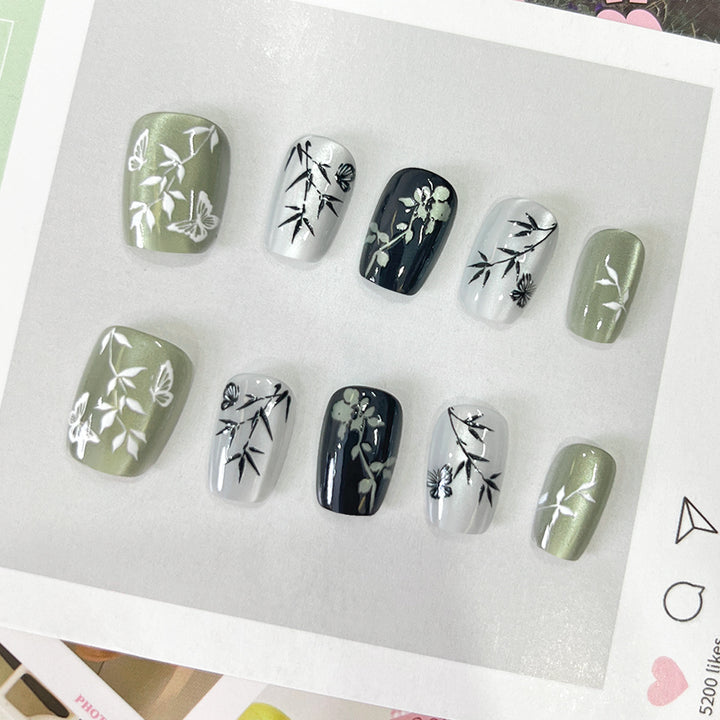 Kunstvolle Künstliche Nagelspitzen mit floralen Motiven Karnz