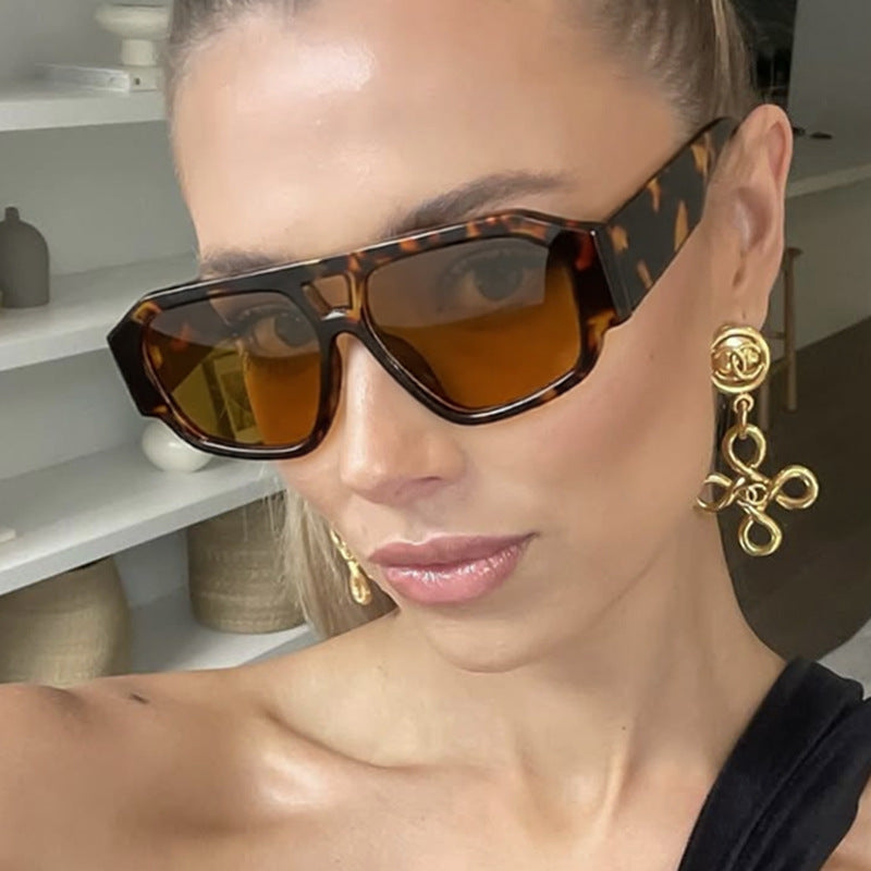 Damen Sonnenbrille mit auffälligem Octagon-Design und UV-Schutz Karnz