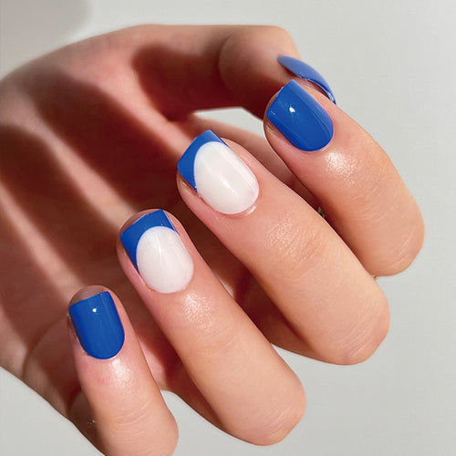 Kunstvolle Nagelkunst mit kreativem Design Karnz