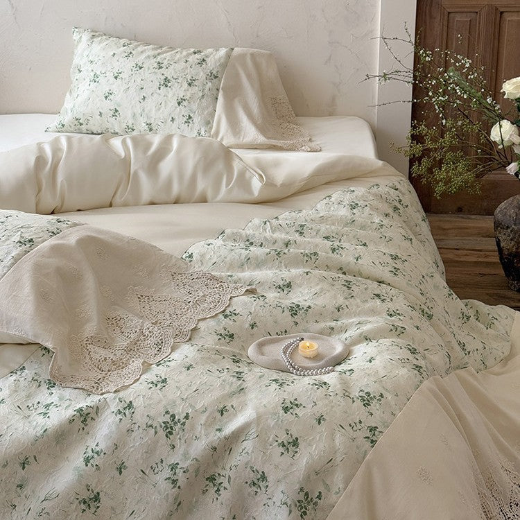 Bettwäsche-Garnitur aus Baumwoll-Leinen mit stonewashed Finish, Blumenjacquard und gehäkelter Spitzenkante