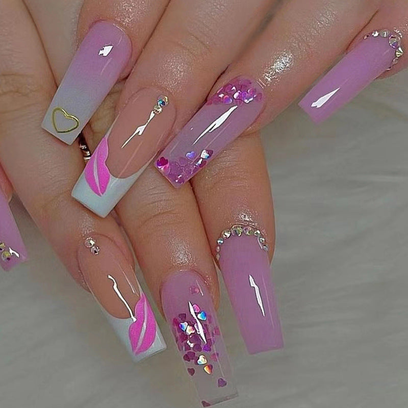 Dekoratives Press-On Nagelkunst Set Karnz