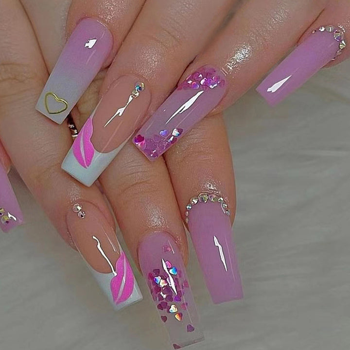 Dekoratives Press-On Nagelkunst Set Karnz
