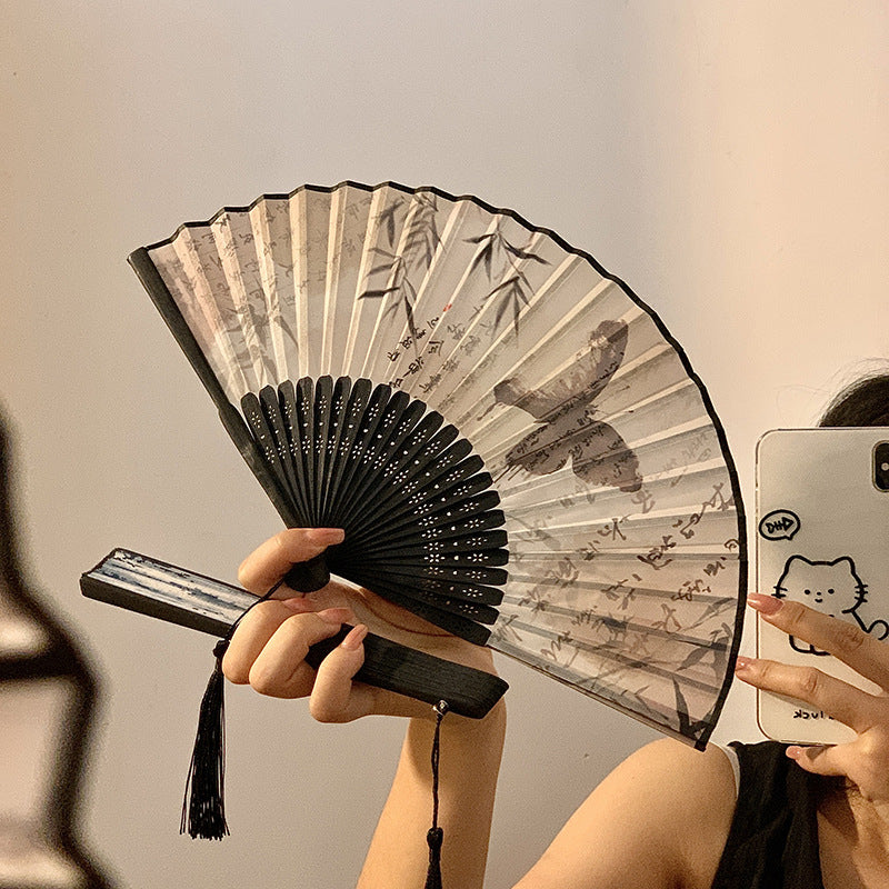 Handgefächer mit Elegantem Schmetterlingsdesign Karnz