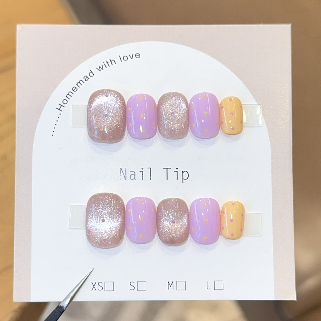 Künstlerische Nagelspitzen Karnz