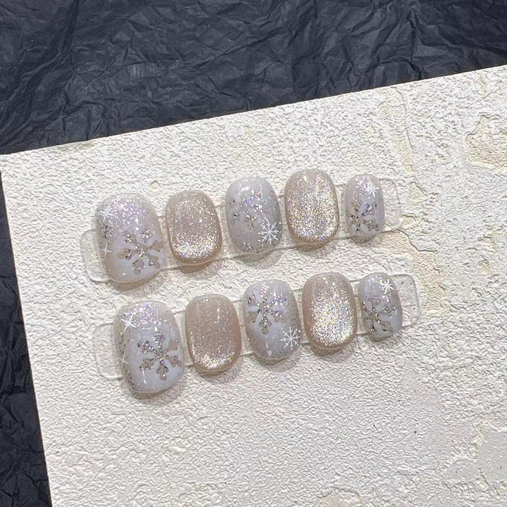 Schickes Glitzer-Press-On-Nagelset mit Schneeflocken-Design Karnz