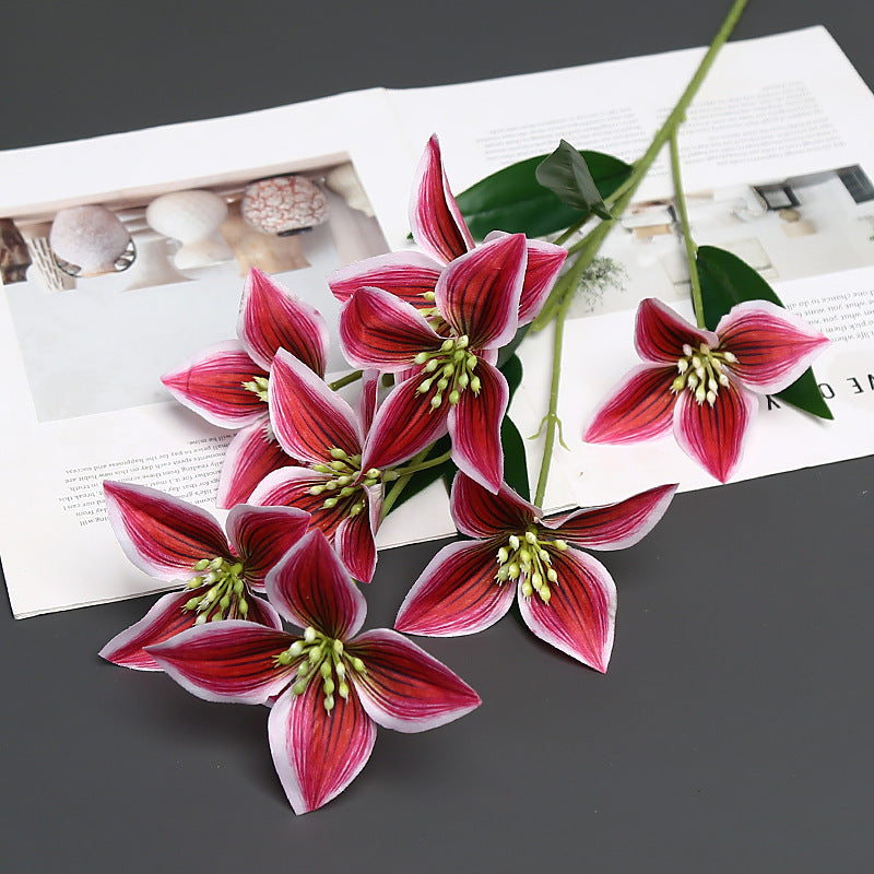 Realistische dekorative Blumenstängel