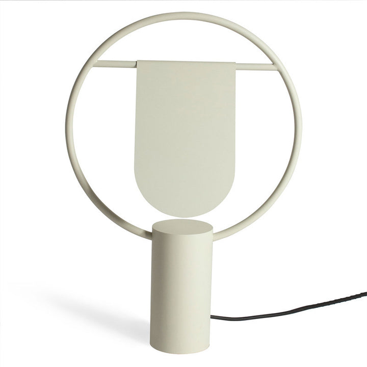 Künstlerische Tischlampe mit einzigartiger Silhouette