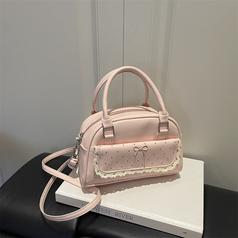 Strukturierte Mini-Satteltasche