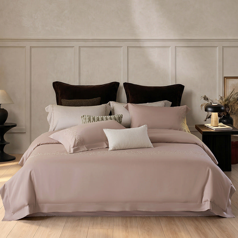 Hotel-Stil Bestickte Baumwollsatin Bettwäsche Set mit Ecken Floral-Motiv und Strick-Lumbar-Kissen
