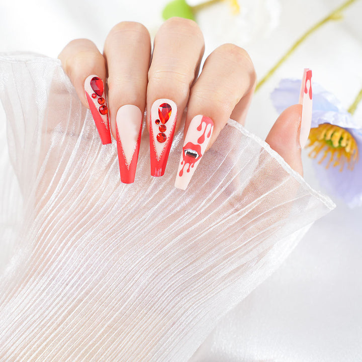 Künstlerisches Stiletto Press-On Nagelset mit Strass Karnz