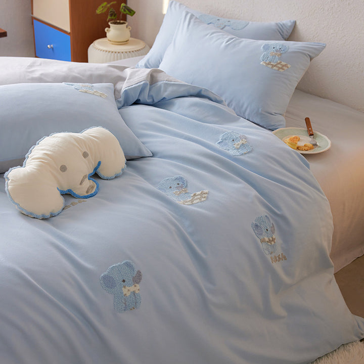Niedliches besticktes Bettwäsche-Set mit Hunde-Applikationen und Wendefunktion