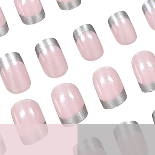 Elegantes silbergetipptes Acryl-Nagelset Karnz