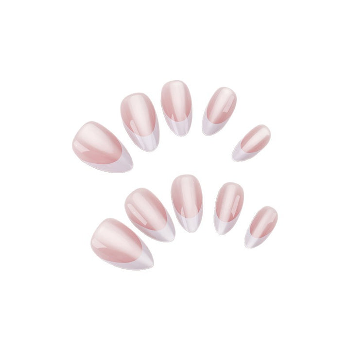 Elegante French Tip Press-On Nagelkunst Karnz
