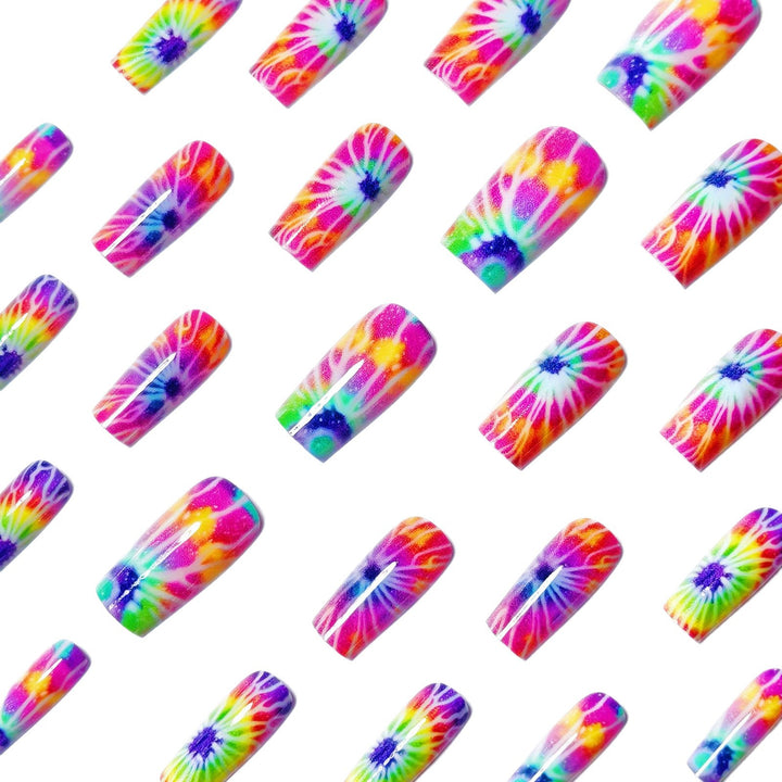 Kreative Nagelkunst Im Psychedelischen Design Karnz