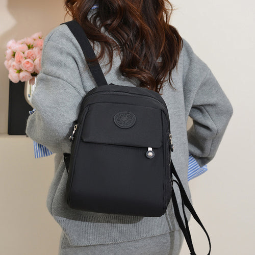 Kompakte Multi-Taschen-Rucksack