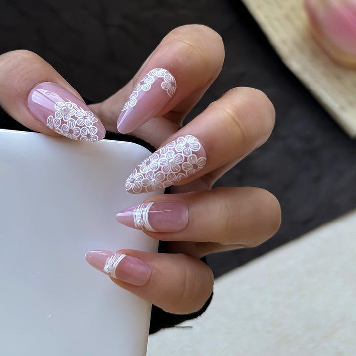 Elegante floral-akzent press-on nägel Karnz