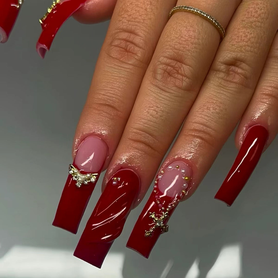 Elegante Stiletto Nagelkunst Karnz