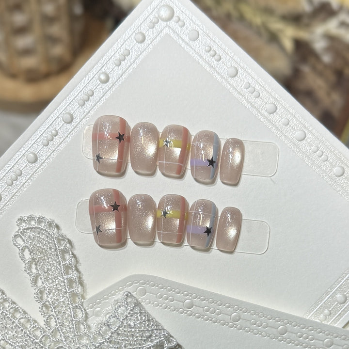 Dekorative Sternmuster Press-On Nails Karnz