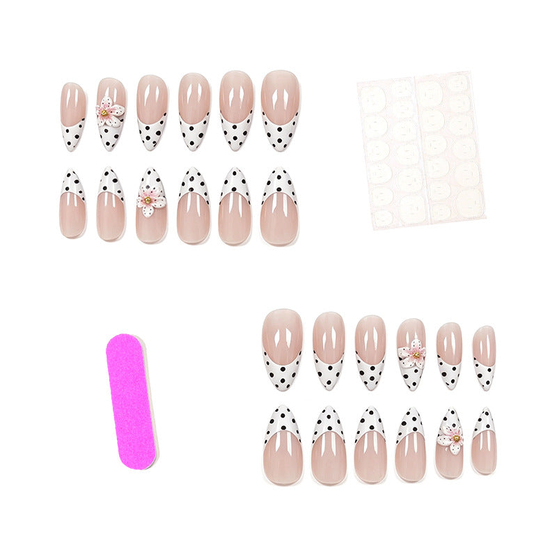 Elegante florale Spitzen-Acrylnagelverstärkungen Karnz