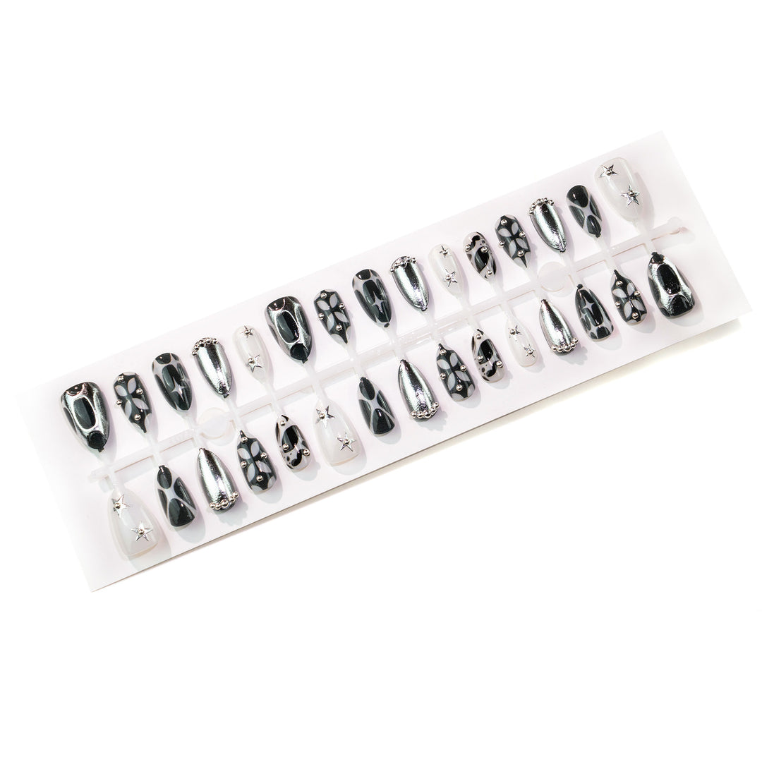 Künstlerisches Grafik Press-On Nagelkunst Set Karnz