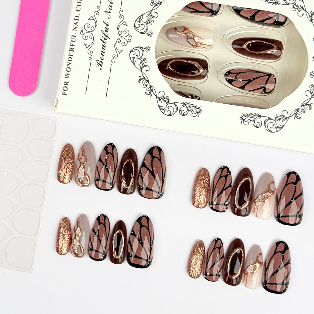 Premium Kunstnagelset mit eleganten Designs Karnz