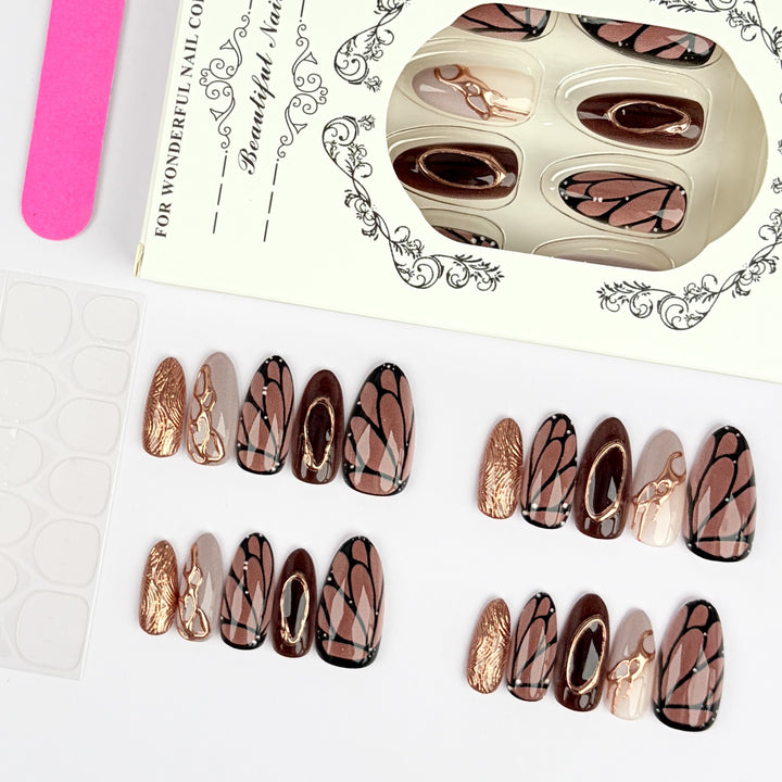 Premium Kunstnagelset mit eleganten Designs Karnz