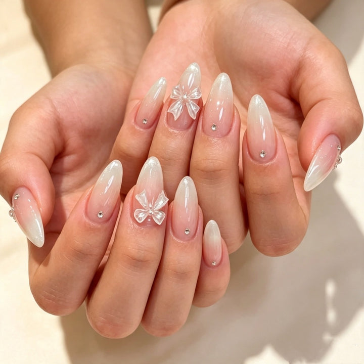 Elegantes Druck-Nagel-Set mit dekorativem Schleifen- und Juwelenakzenten Karnz