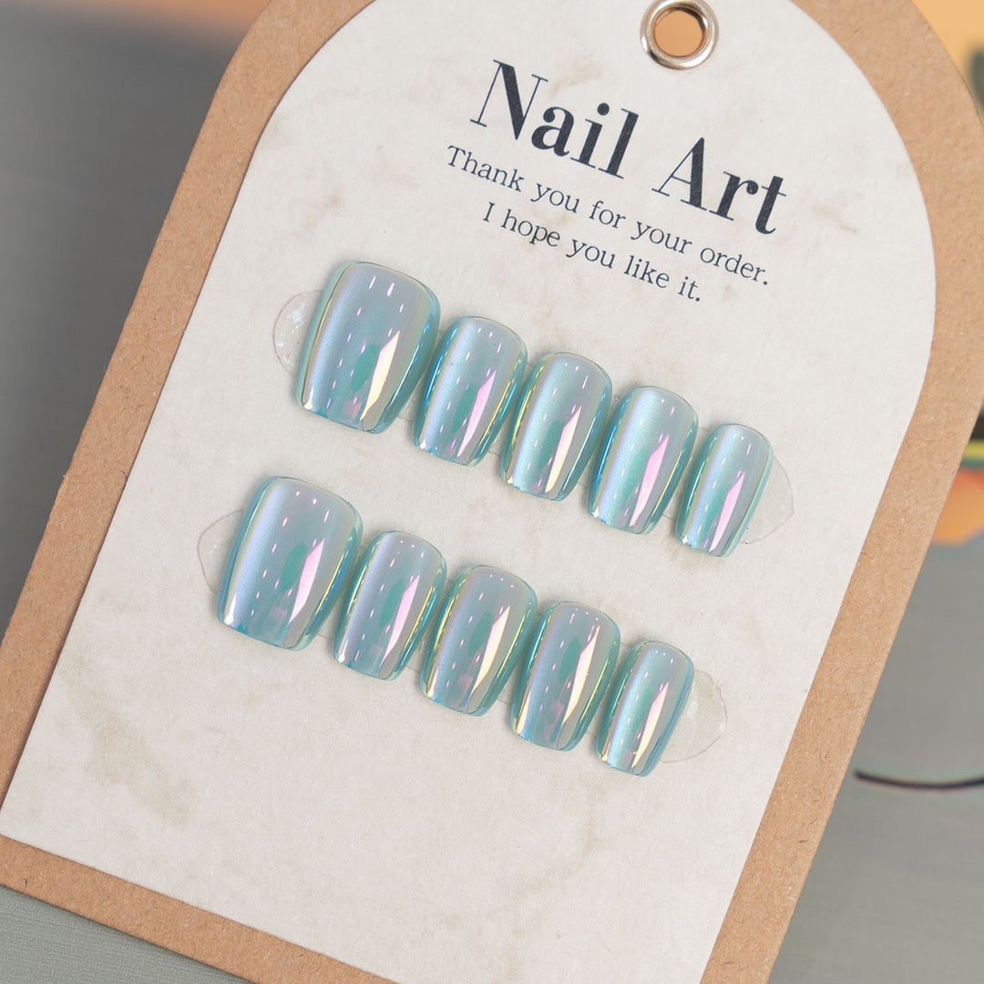 Stylisches Press-On-Nagelset mit schillerndem Finish Karnz