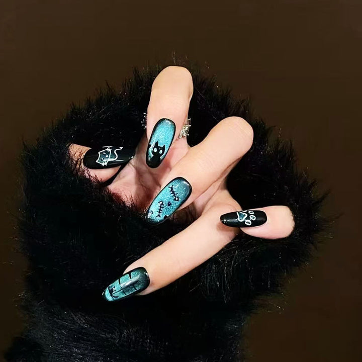 Dekorative Nagelkunst Karnz
