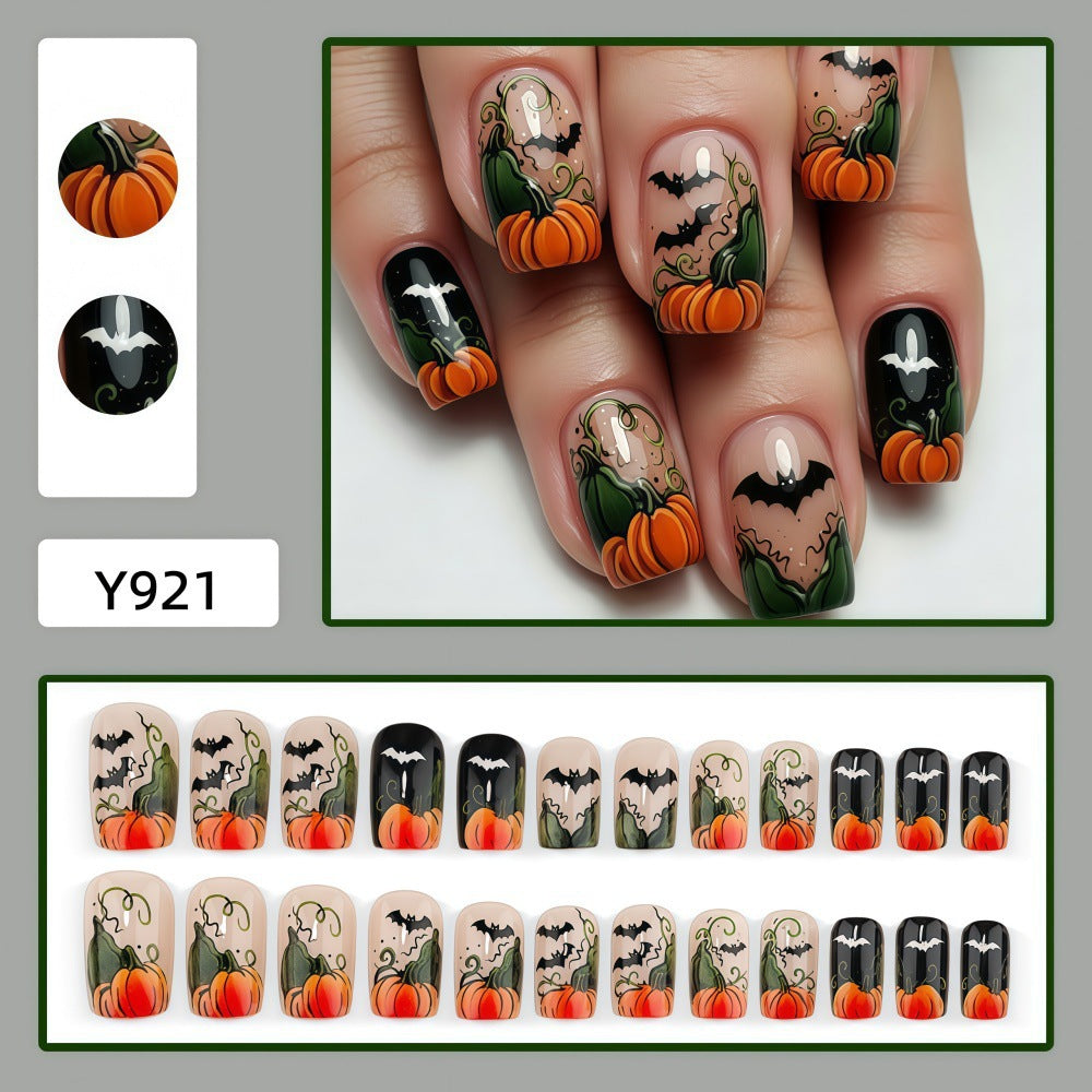 Kunstnägel Im Kreativen Halloween-Motiv Karnz