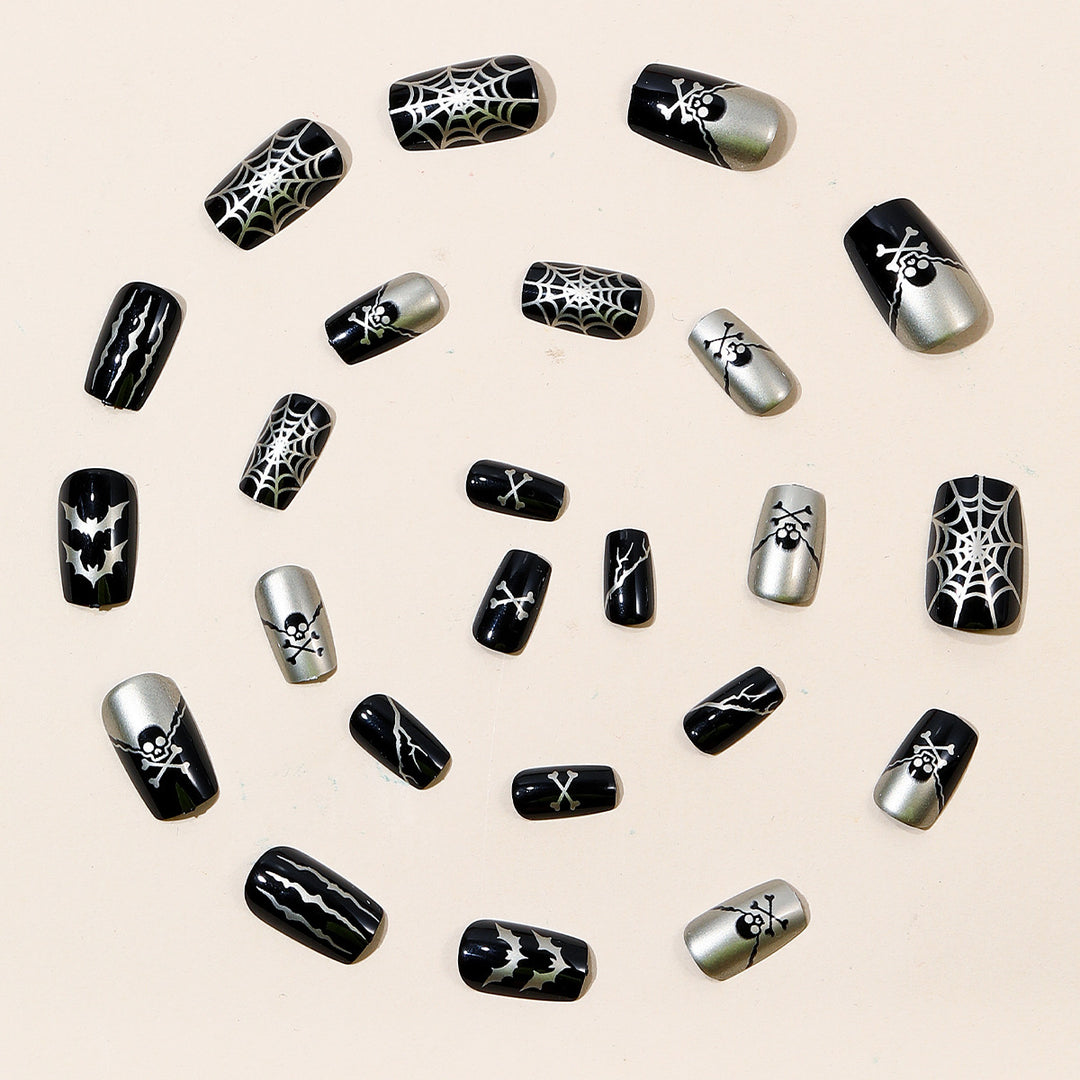 Gothic-Themen Acryl Nagelkunst Verlängerungen Karnz
