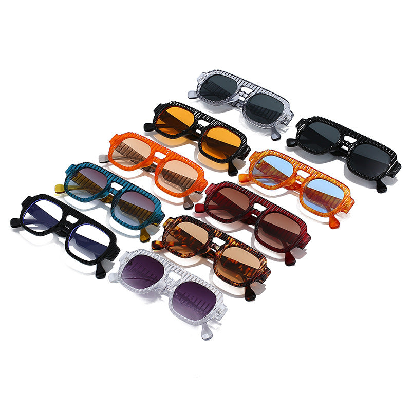 Damen modische Sonnenbrille im futuristischen Design mit strukturiertem Rahmen Karnz