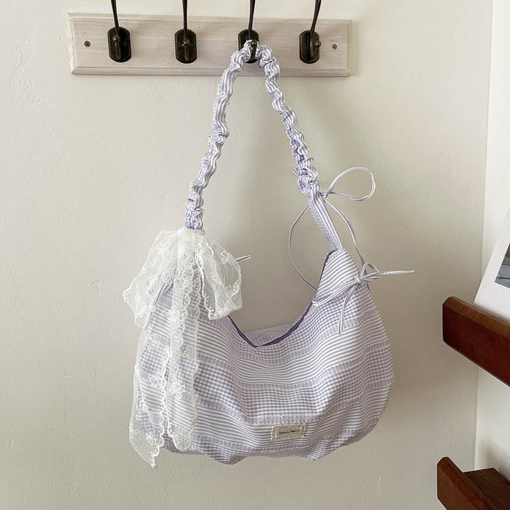 Rüschgestreifte Schultertasche