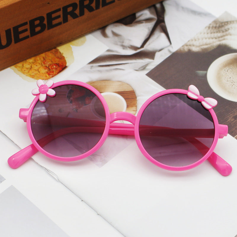 Damen Sonnenbrille mit verspielten Blumenakzenten Karnz