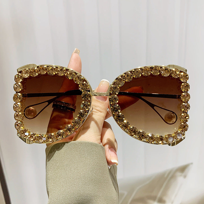 Damen extravagante Katzenaugen-Sonnenbrille mit funkelndem Strassrahmen Karnz