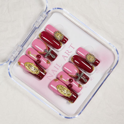 Dekorative Press-On Nagelkunst Set mit einzigartigen Verzierungen