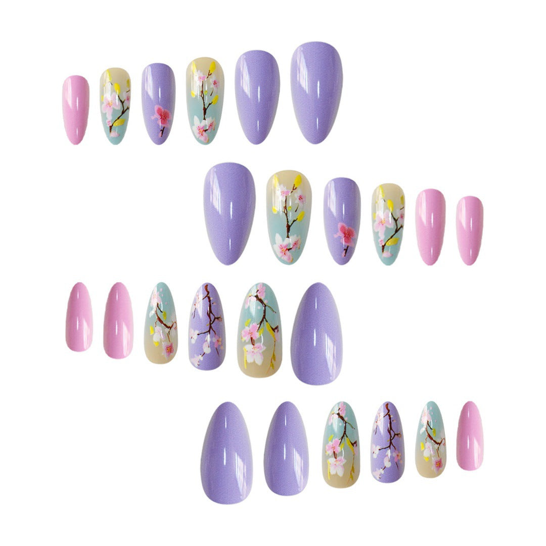 Künstlerische florale Press-On Nagelverstärkungen Karnz