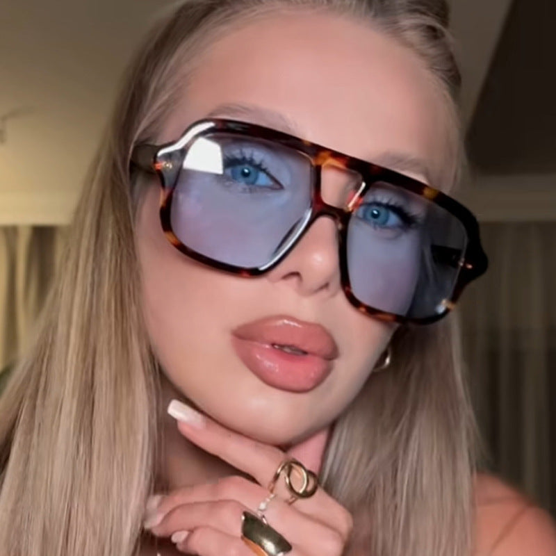 Damen stilvolle oversized Sonnenbrille im schlichten Design Karnz