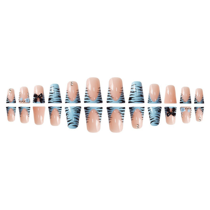 Dekoratives Nagelkunst-Set Karnz