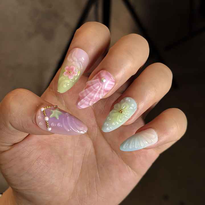 Künstlerisch Natur-inspiriertes Press-On Nagelset Karnz