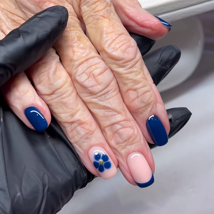 Floral Accent Press-On Nail Art Karnz