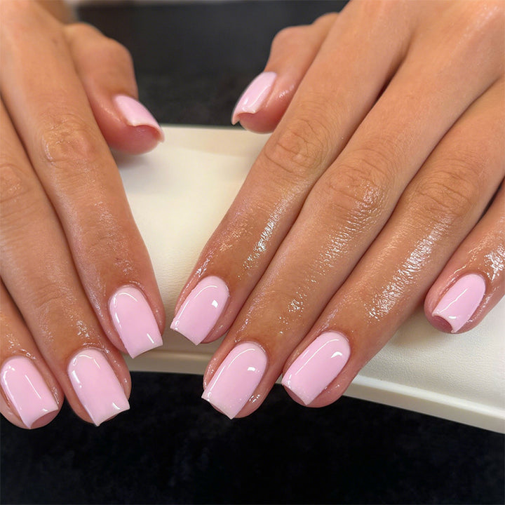 Glänzendes quadratisch geschnittenes Press-On Nagelset Karnz