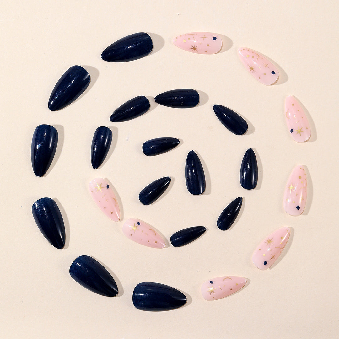 Himmlisches Nagelkunstdesign Karnz